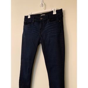 Skinny mid rise express jeans